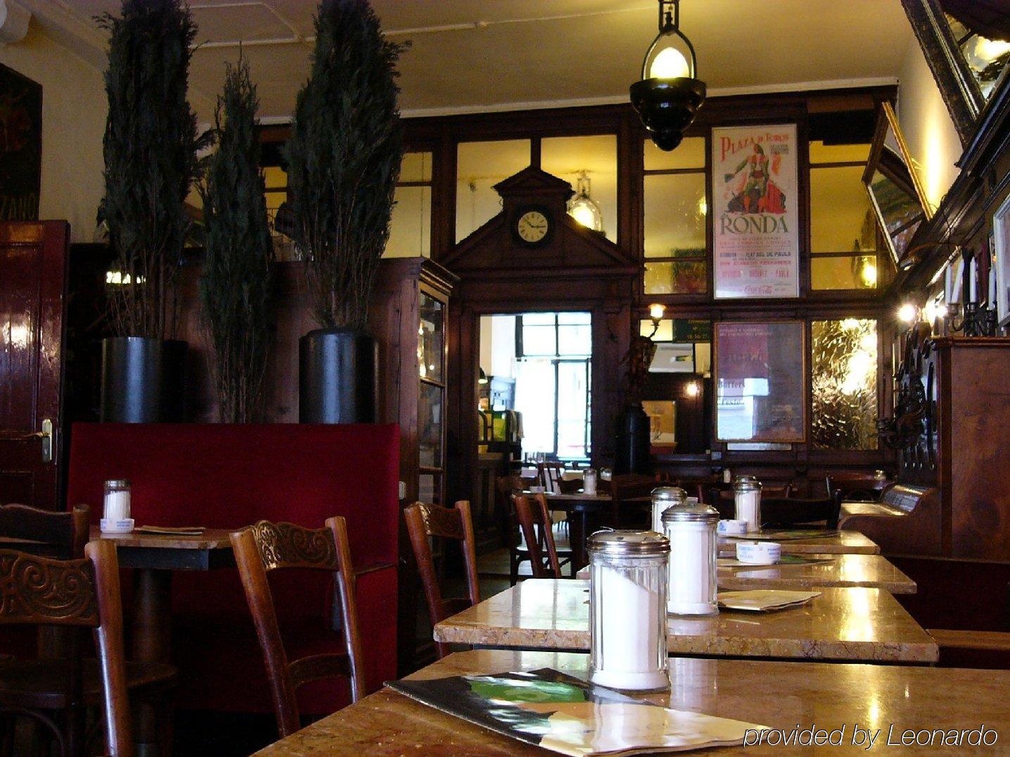 Hotel Orphee - Grosses Haus Regensburg Restaurant photo